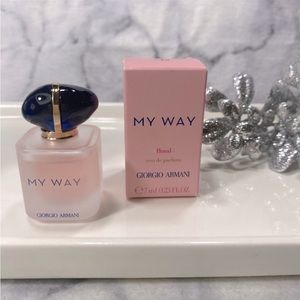 My Way perfume (floral) Giorgio Armani